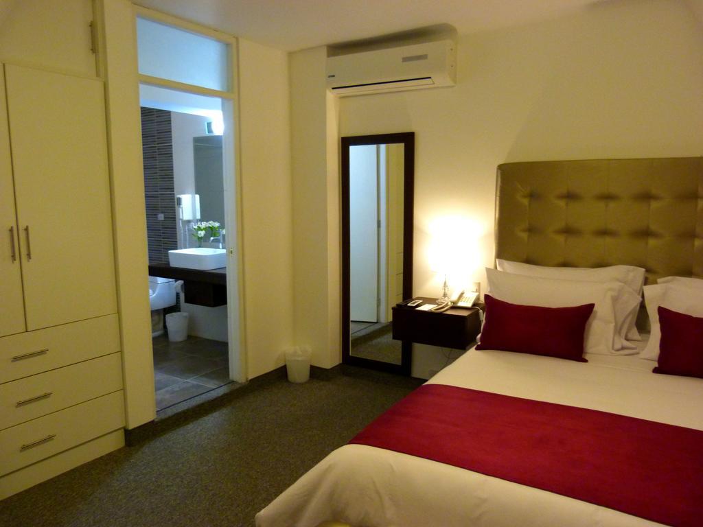 Miraflores Boutique Hotel Лима Стая снимка